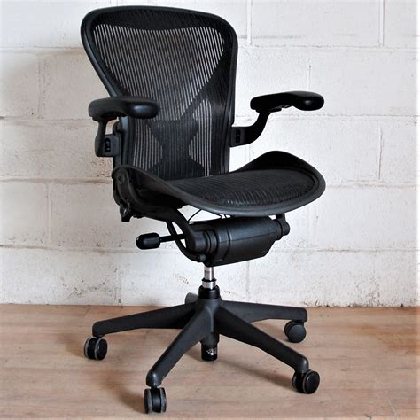 best desk chair herman miller.